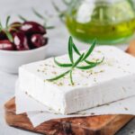 Cuáles son las diferencias entre el queso Feta y el de cabra